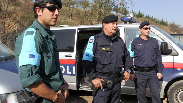 Λέσβος: Διάσωση 900 μεταναστών από τη Frontex – ΦΩΤΟ