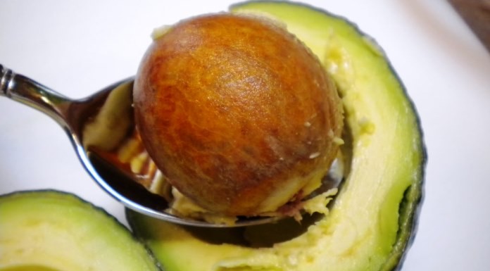 Αβοκάντο: 8 λόγοι για να φάμε το κουκούτσι