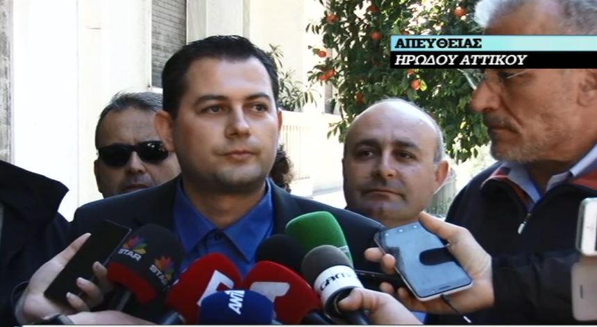 Διαμαρτύρονται οι αγρότες που έμειναν έξω από το Μαξίμου – BINTEO