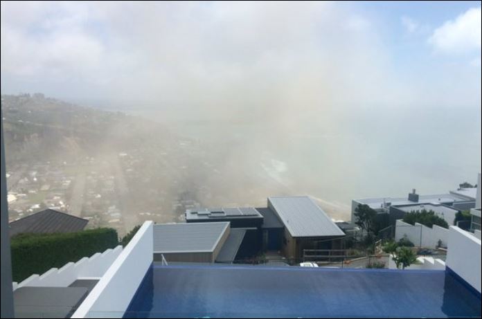 Σεισμός στη Νέα Ζηλανδία: Αρκετοί τραυματίες, εκκένωση κτιρίου και ένας βράχος στη θάλασσα – ΦΩΤΟ