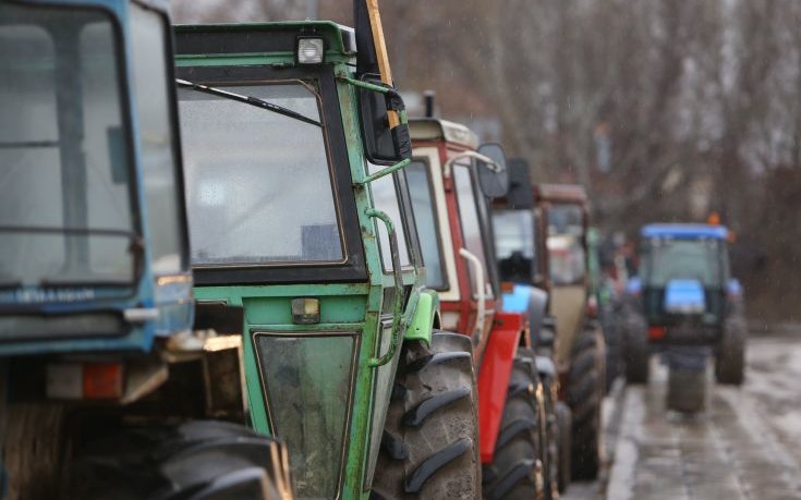 Κλείνουν και την εθνική οδό Λάρισας-Κοζάνης οι αγρότες