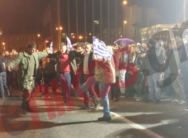 Οι αγρότες… το έριξαν στον χορό – ΦΩΤΟ