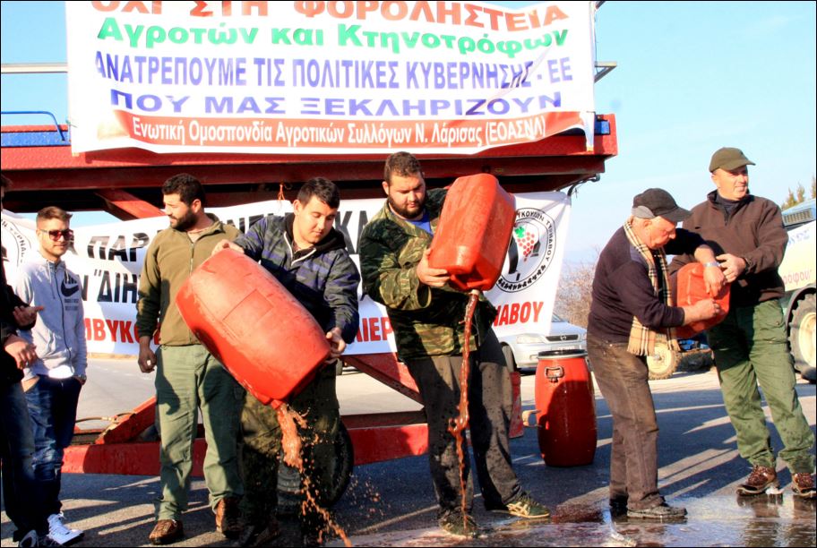 Τόνοι κρασιού στο δρόμο της Μελούνας – ΦΩΤΟ