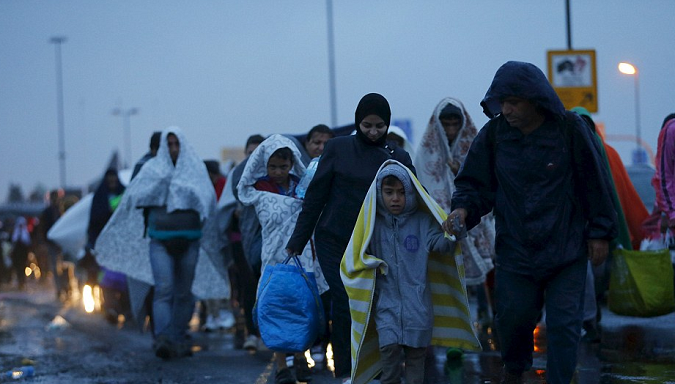 Ταξίδι από τη Λαμία στα Σκόπια με τα πόδια για 500 πρόσφυγες