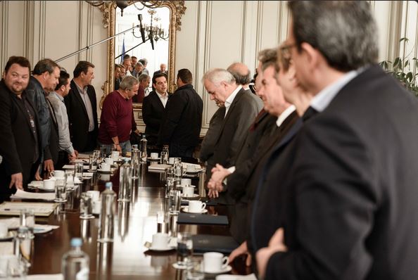 Τα tweets του Τσίπρα για τη συνάντηση με τους αγρότες – ΦΩΤΟ