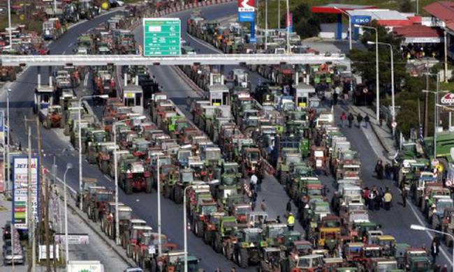 24ωρος αποκλεισμός στα Τέμπη από τους αγρότες – Δείτε όλα τα μπλόκα