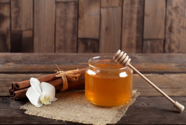 Ποια ανθεκτικά μικρόβια καταπολεμά το μέλι