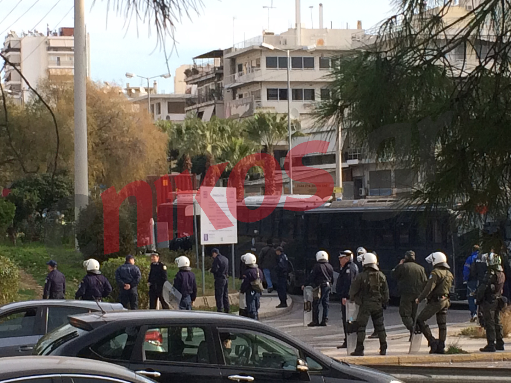 ΜΑΤ στο Σχιστό για τις δύο συγκεντρώσεις – ΦΩΤΟ