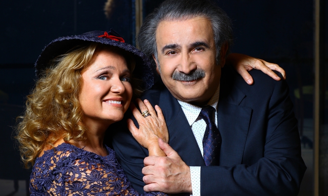 «Θεέ μου» και δεύτερη χρονιά!