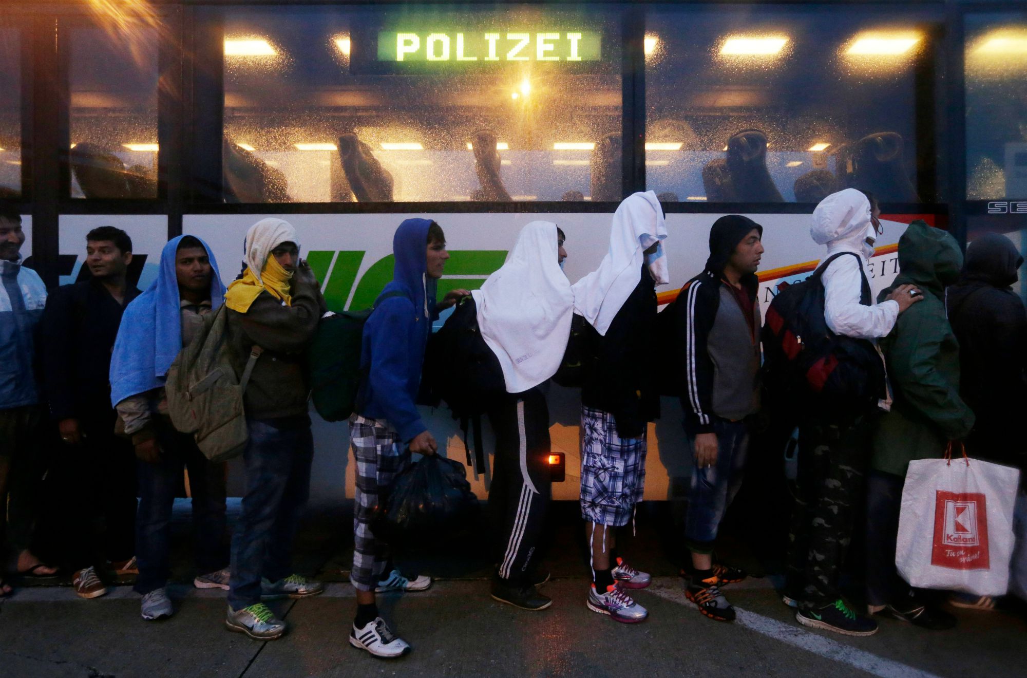 Σκληρότερες προϋποθέσεις για τη χορήγηση ασύλου ενέκρινε η γερμανική βουλή