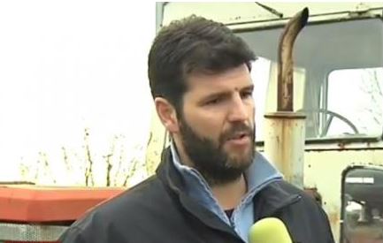 Ο γιος του βουλευτή του ΣΥΡΙΖΑ για την παρουσία του στα μπλόκα – ΒΙΝΤΕΟ