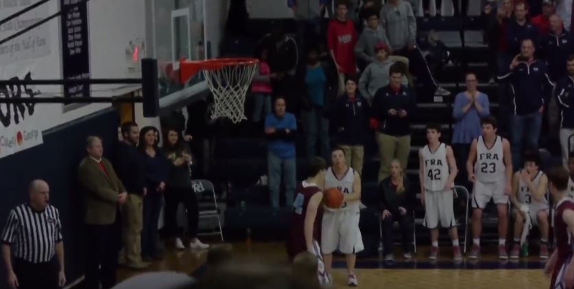 Το τρίποντο παίκτη με σύνδρομο Down που συγκίνησε το διαδίκτυο – ΒΙΝΤΕΟ