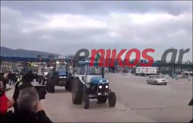 Βίντεο από την άφιξη των τρακτέρ στις Αφίδνες