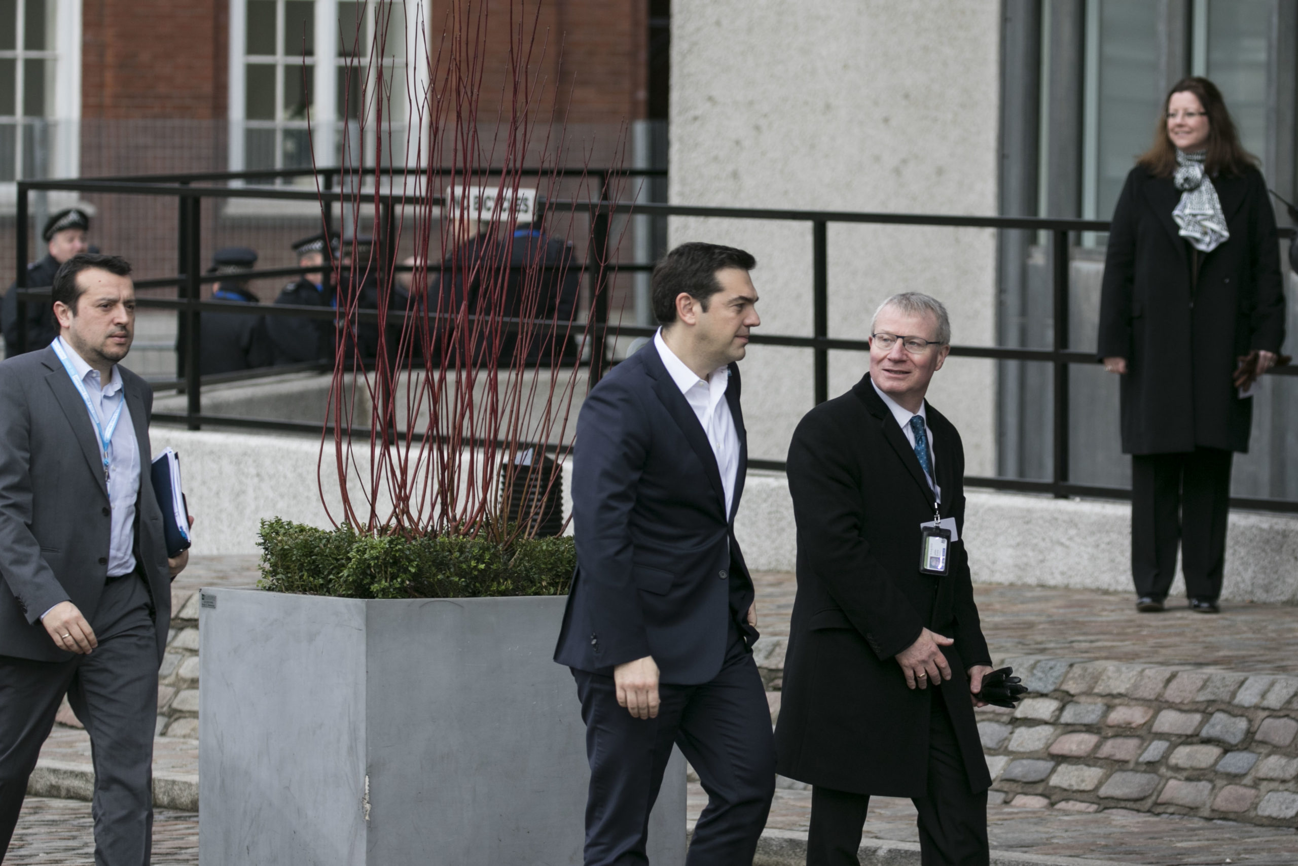 Αυτά θα πει ο Τσίπρας στη διάσκεψη για το προσφυγικό