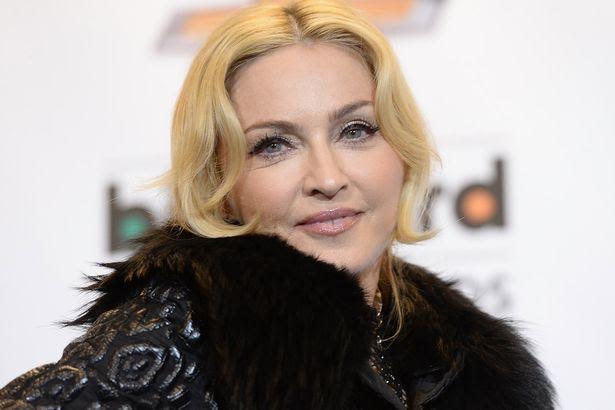 “Τσάκωσαν” την Μαντόνα με παράνομες πινακίδες