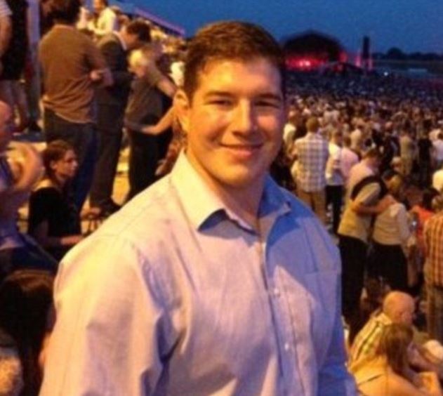 Αυτός είναι ο επιβάτης που έβγαλε selfie με τον αεροπειρατή – ΦΩΤΟ