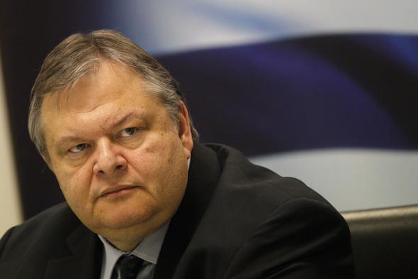 Επίκαιρη ερώτηση του Βενιζέλου στον Τσίπρα για τους πρόσφυγες της Ειδομένης