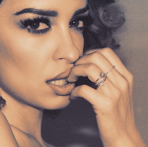 Η Φουρέιρα ποζάρει με τα εσώρουχά της – ΦΩΤΟ