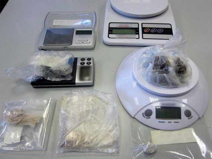 Εξαρθρώθηκαν τρεις πολυμελείς εγκληματικές οργανώσεις που διακινούσαν ναρκωτικά σε Βόλο και Λάρισα