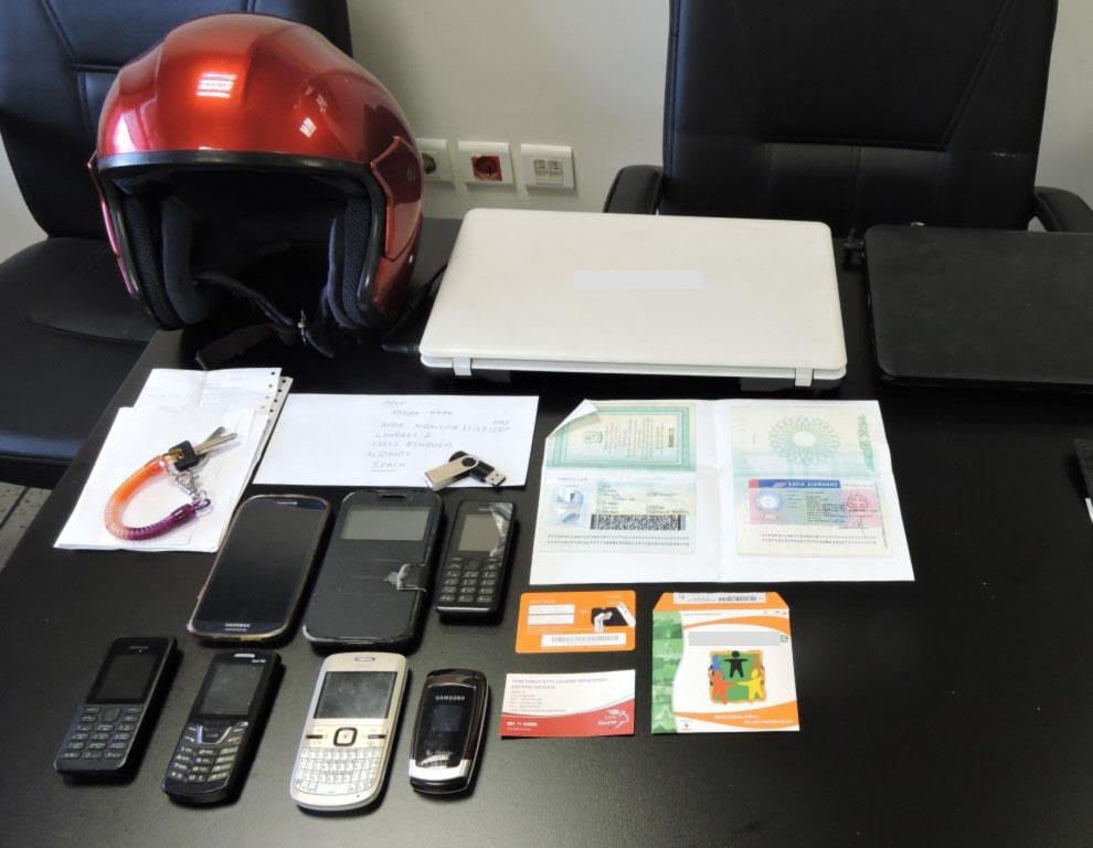 Τρεις αλλοδαποί πουλούσαν πλαστά διαβατήρια