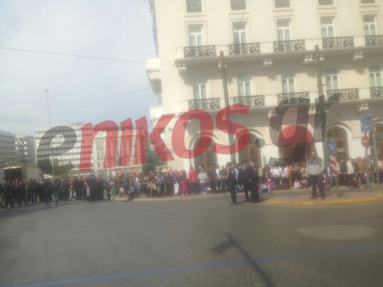 Όλα έτοιμα για τη στρατιωτική παρέλαση – ΦΩΤΟ