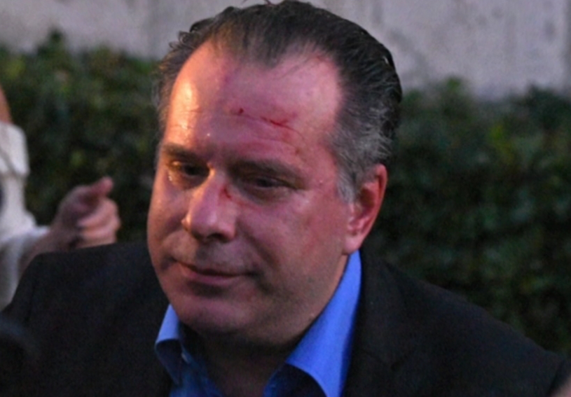 Ευθύνες σε πέντε αστυνομικούς για την επίθεση στον Κουμουτσάκο