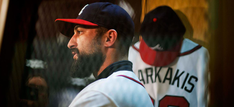 Ο Έλληνας που γράφει τη δική του ιστορία στο αμερικανικό μπέιζμπολ