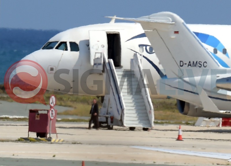 Η στιγμή της σύλληψης του αεροπειρατή στη Λάρνακα – ΦΩΤΟ – ΒΙΝΤΕΟ