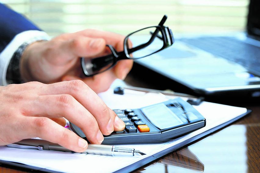 Ποιοι γλιτώνουν τις μειώσεις στις κύριες συντάξεις