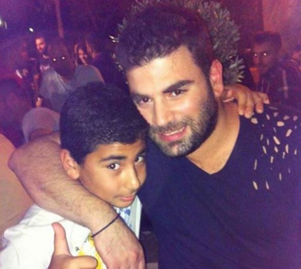 Ο μικρός αδελφός του Παντελίδη ακολουθεί τα βήματά του – ΒΙΝΤΕΟ