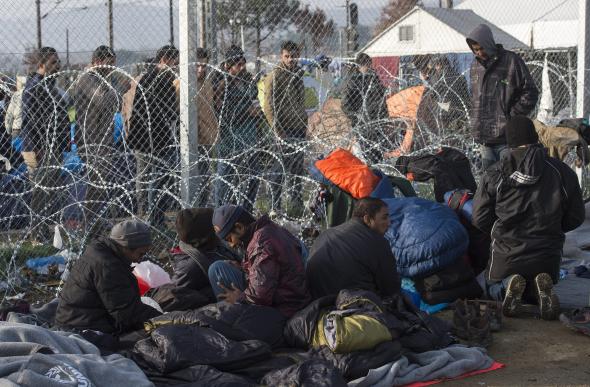 Τα Σκόπια ελπίζουν ότι η προσφυγική κρίση θα τα φέρει πιο κοντά στο ΝΑΤΟ
