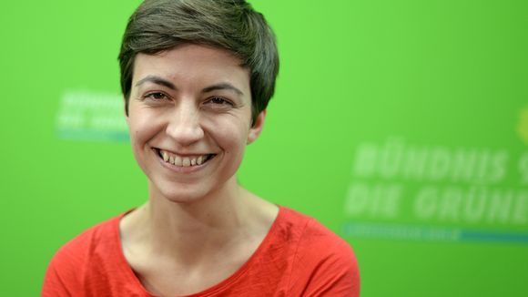 Γερμανίδα ευρωβουλευτής: Δεν επιτρέπεται να αφεθεί μόνη της η Ελλάδα