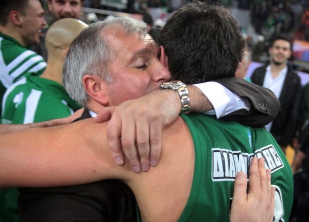 Ομπράντοβιτς και Σπανούλης υποκλίνονται στον Διαμαντίδη – ΒΙΝΤΕΟ