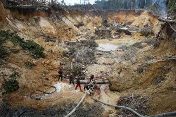 Βενεζουέλα: Οι περισσότεροι από τους 17 μεταλλωρύχους πυροβολήθηκαν στο κεφάλι