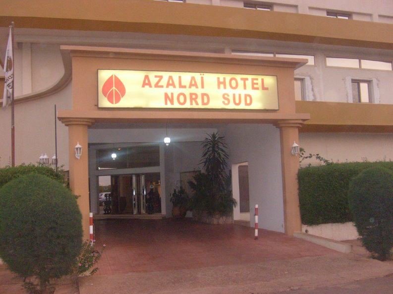 Τέσσερις οι ένοπλοι στη στρατιωτική βάση στο Μάλι