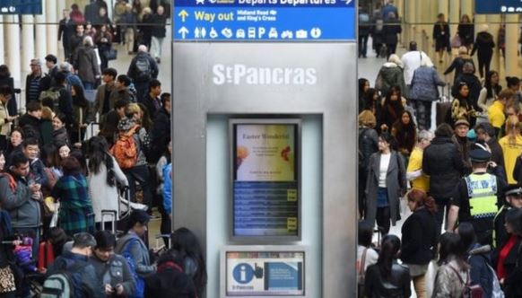 Σύσταση στους Βρετανούς να μην επισκέπτονται τις Βρυξέλλες