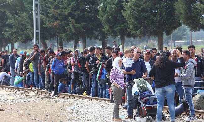 Κομισιόν: Οι πρώτοι 500 πρόσφυγες επιστρέφουν από την Ελλάδα στην Τουρκία