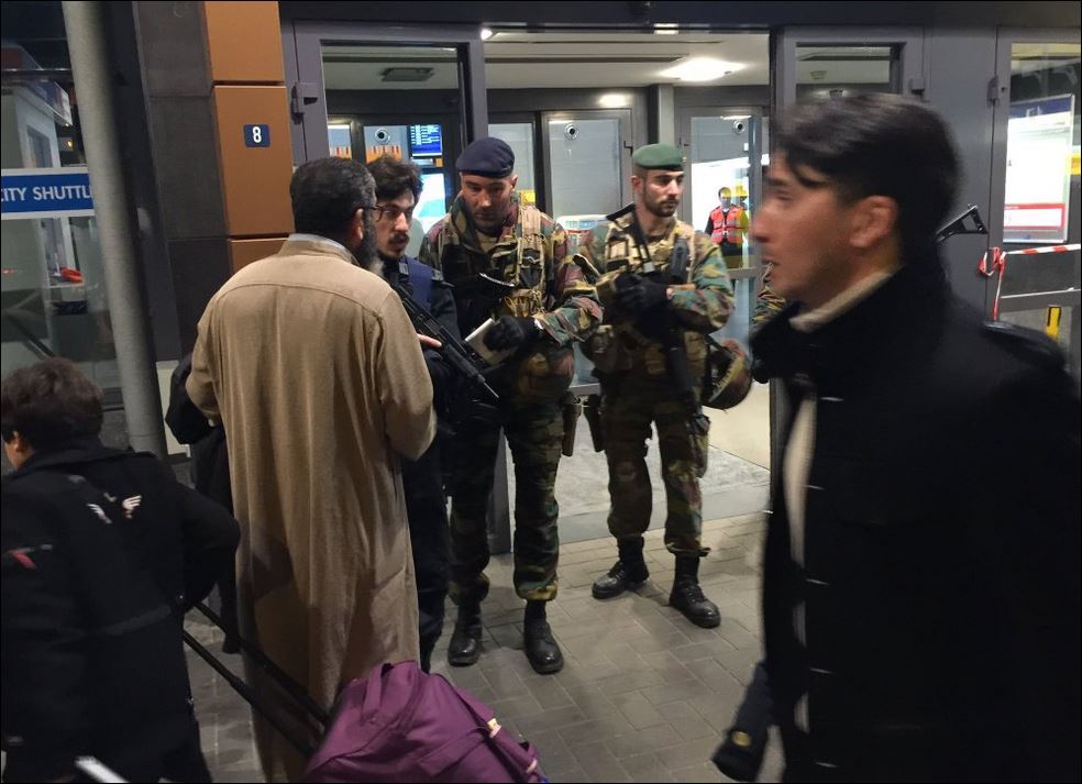 Συναγερμός στο αεροδρόμιο του Σαρλερουά λόγω υπόπτου οχήματος – ΤΩΡΑ