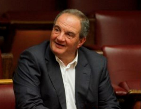 Ο Κώστας Καραμανλής στη Βουλή – ΦΩΤΟ