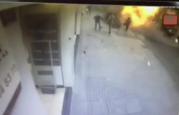 Η στιγμή της έκρηξης στην Κωνσταντινούπολη – ΒΙΝΤΕΟ