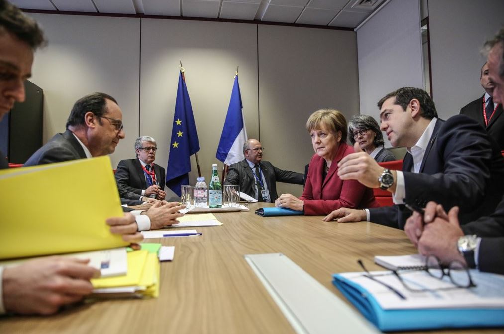 Το tweet του Τσίπρα για τη συνάντηση με Μέρκελ – Ολάντ