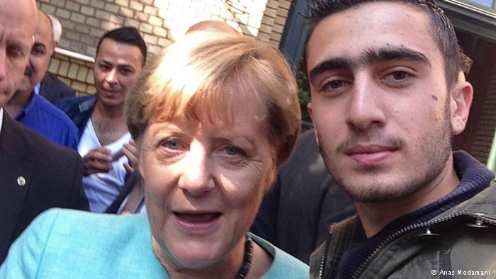 Σάλος στα social media – Έβγαλε η Μέρκελ selfie με τον τρομοκράτη των Βρυξελλών;
