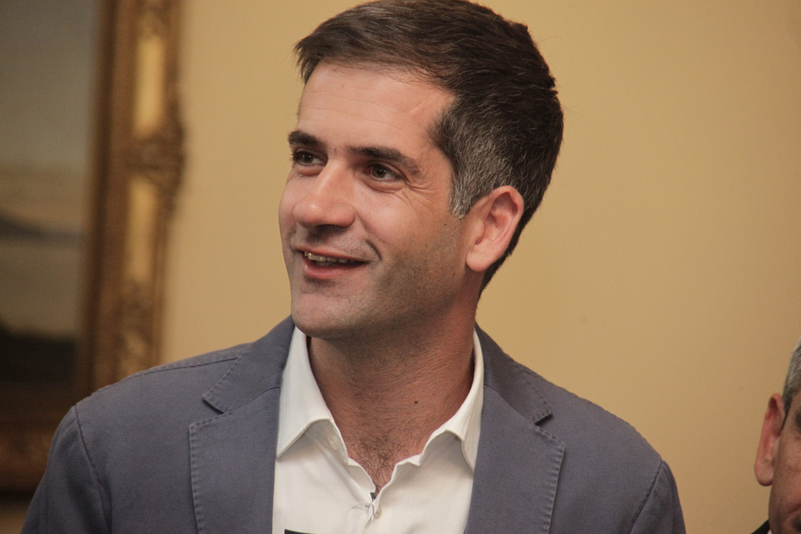 Μπακογιάννης: Δεν υπάρχει εσείς κι εμείς στο προσφυγικό