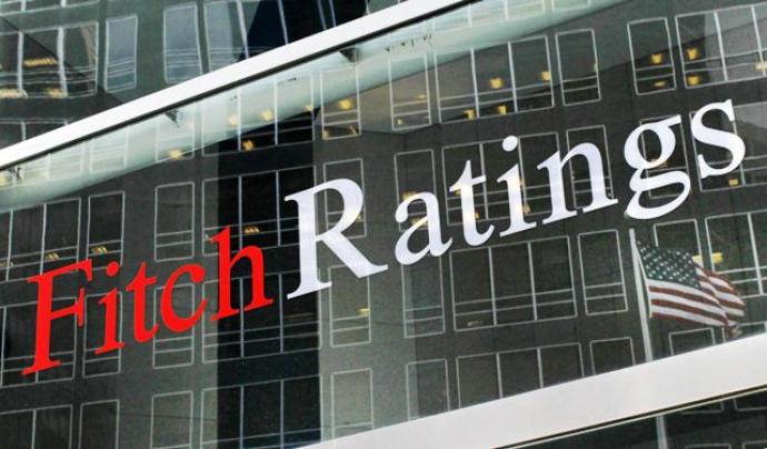 Ο οίκος Fitch αμφισβητεί την αποτελεσματικότητα των μέτρων της ΕΚΤ