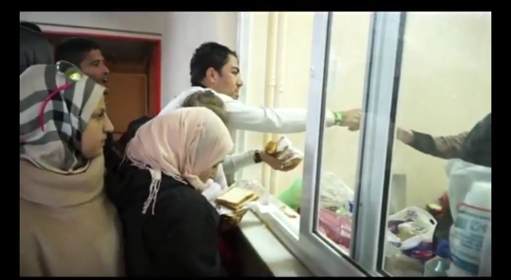 Θα γιορτάσουν μαγειρεύοντας 900 μερίδες φαγητό – ΦΩΤΟ