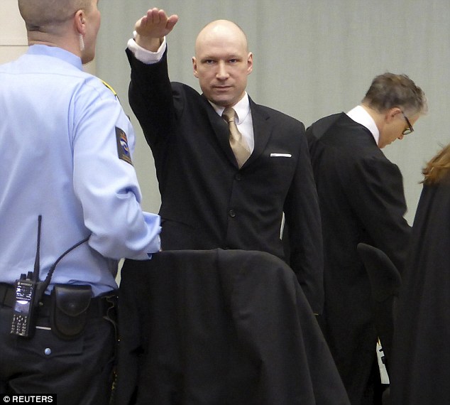 Ο προκλητικός ναζιστικός χαιρετισμός του Μπράιβικ στο δικαστήριο – ΦΩΤΟ – ΒΙΝΤΕΟ