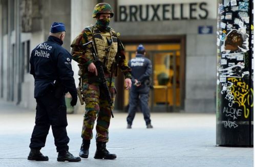 Εξουδετερώθηκε και τρίτη βόμβα στο αεροδρόμιο των Βρυξελλών