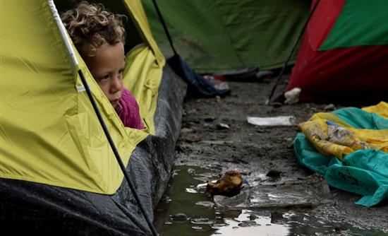 Αντίστροφη μέτρηση για τη Σύνοδο Κορυφής – “Γολγοθάς” χωρίς τέλος στην Ειδομένη – ΒΙΝΤΕΟ