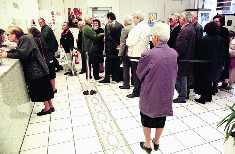 «Ψαλίδι» 5%-12% στις συντάξεις από τα 1.200 € και πάνω