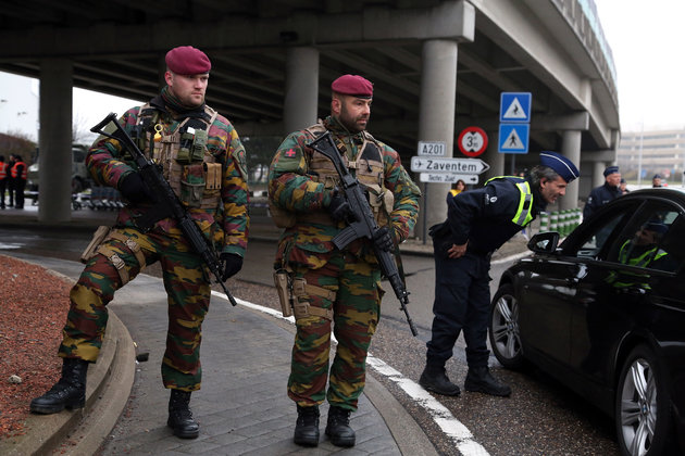 Associated Press: Το Ισλαμικό Κράτος εκπαίδευσε 400 «μαχητές»για να επιτεθούν στην Ευρώπη